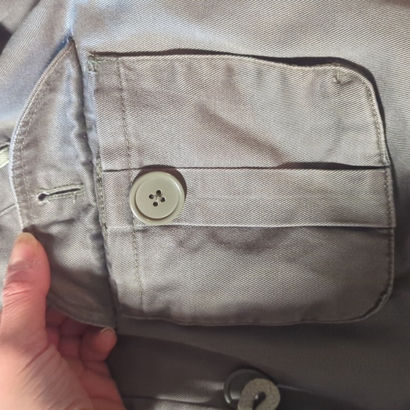 Army green bomber jacket! - Picture 3 of 5